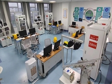 【光伏工程實(shí)訓(xùn)基地】<br/>智能微電網(wǎng)實(shí)訓(xùn)室